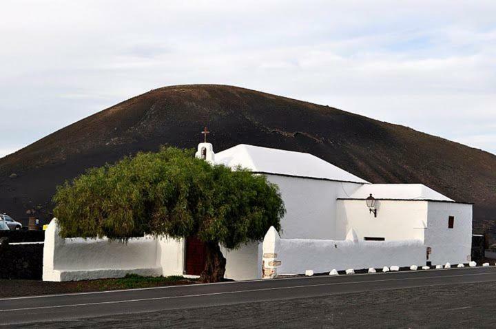 Villa Calma En Teguise, "Pueblo Con Encanto" Teguise  Extérieur photo
